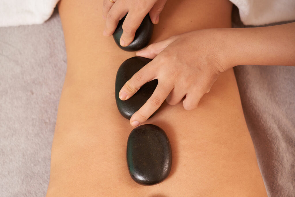 Salvida_Hot Stone Massage