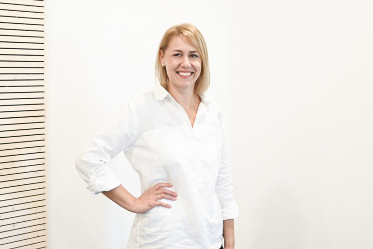 Portrait Julia Trojer